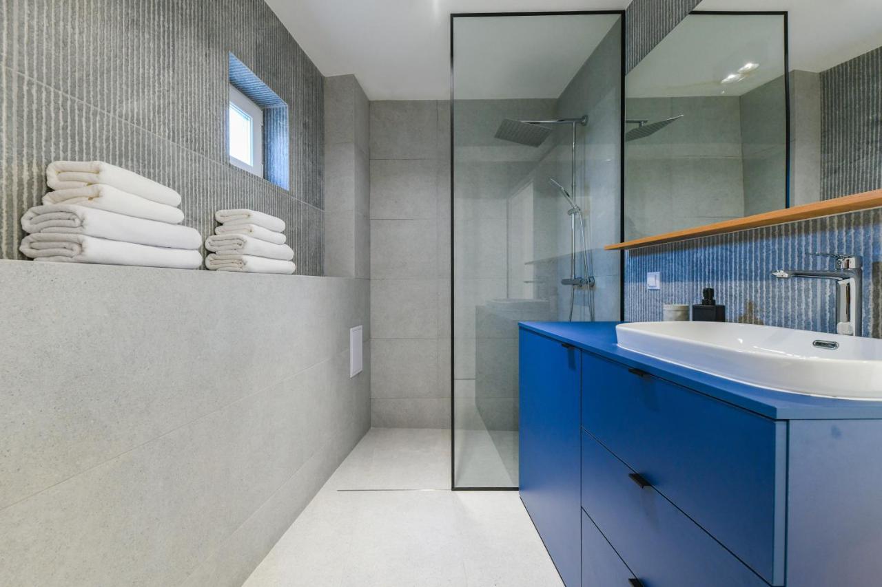 Charming 2 Bedroom Apartment Kaloşvar Dış mekan fotoğraf