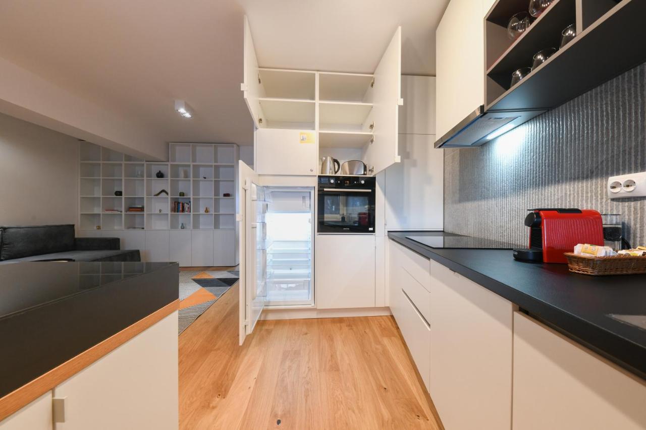 Charming 2 Bedroom Apartment Kaloşvar Dış mekan fotoğraf
