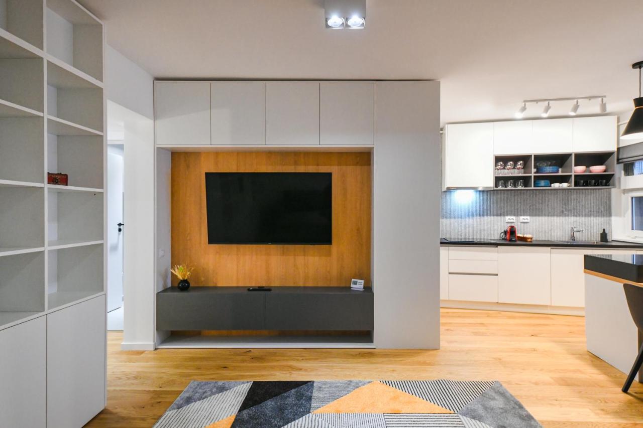 Charming 2 Bedroom Apartment Kaloşvar Dış mekan fotoğraf